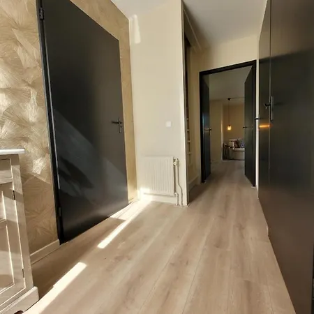 Retro Chic Wellness Met Hottub & Sauna