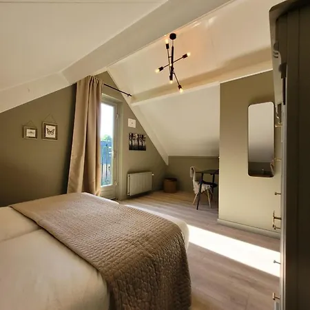 Holiday home Retro Chic Wellness Met Hottub & Sauna Ewijk