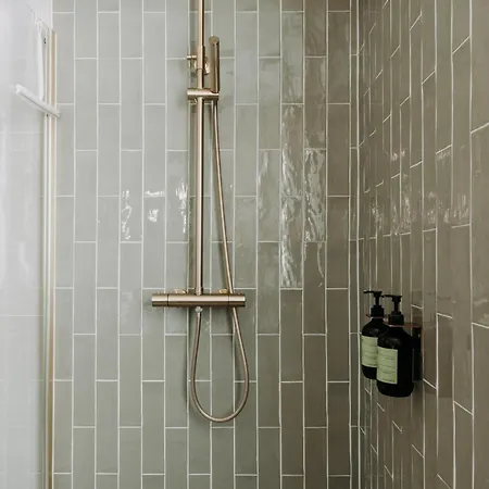 Retro Chic Wellness Met Hottub & Sauna *
