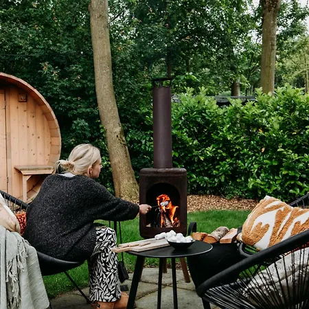 Casa de Férias Retro Chic Wellness Met Hottub & Sauna