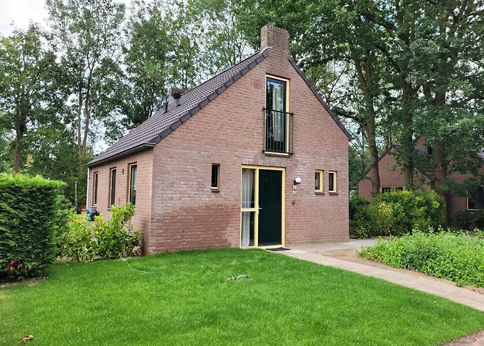 Retro Chic Wellness Met Hottub & Sauna * Ewijk