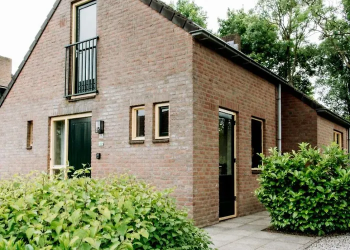 Retro Chic Wellness Met Hottub & Sauna Holiday home *