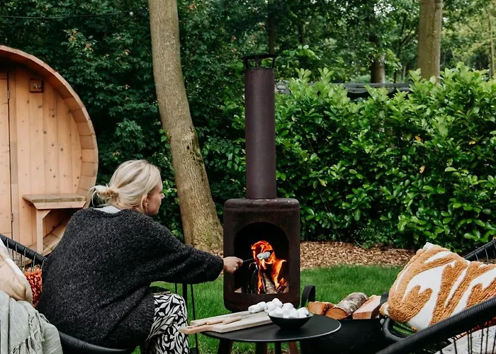 Holiday home Retro Chic Wellness Met Hottub & Sauna